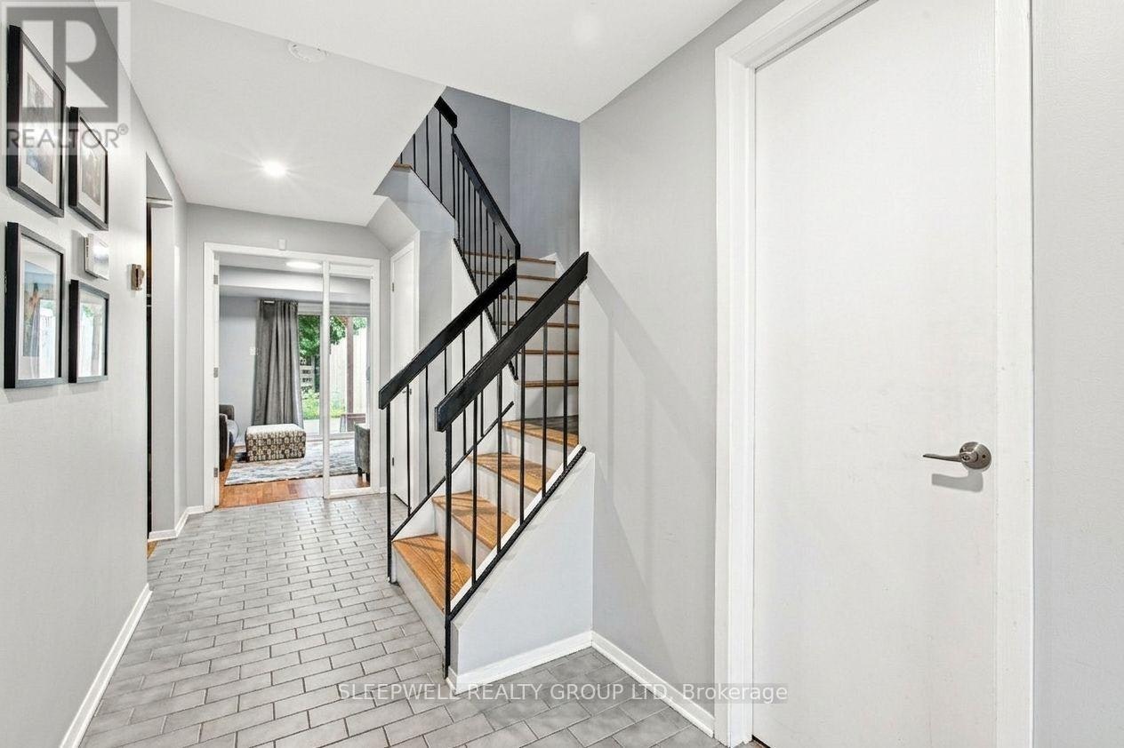 21 Kedgewick Court, Ottawa, ON, K2G 4M9 - 17