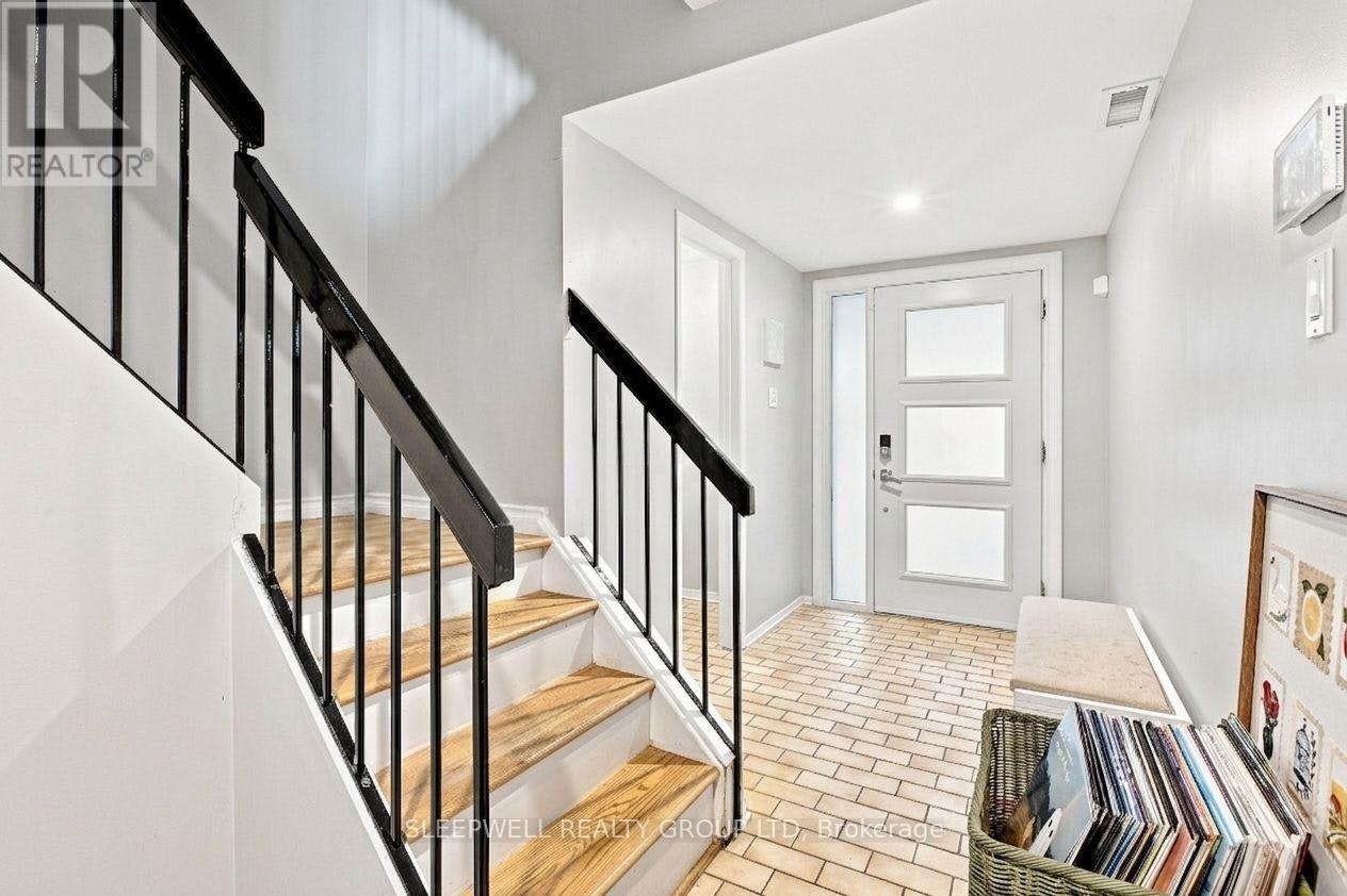 21 Kedgewick Court, Ottawa, ON, K2G 4M9 - 16