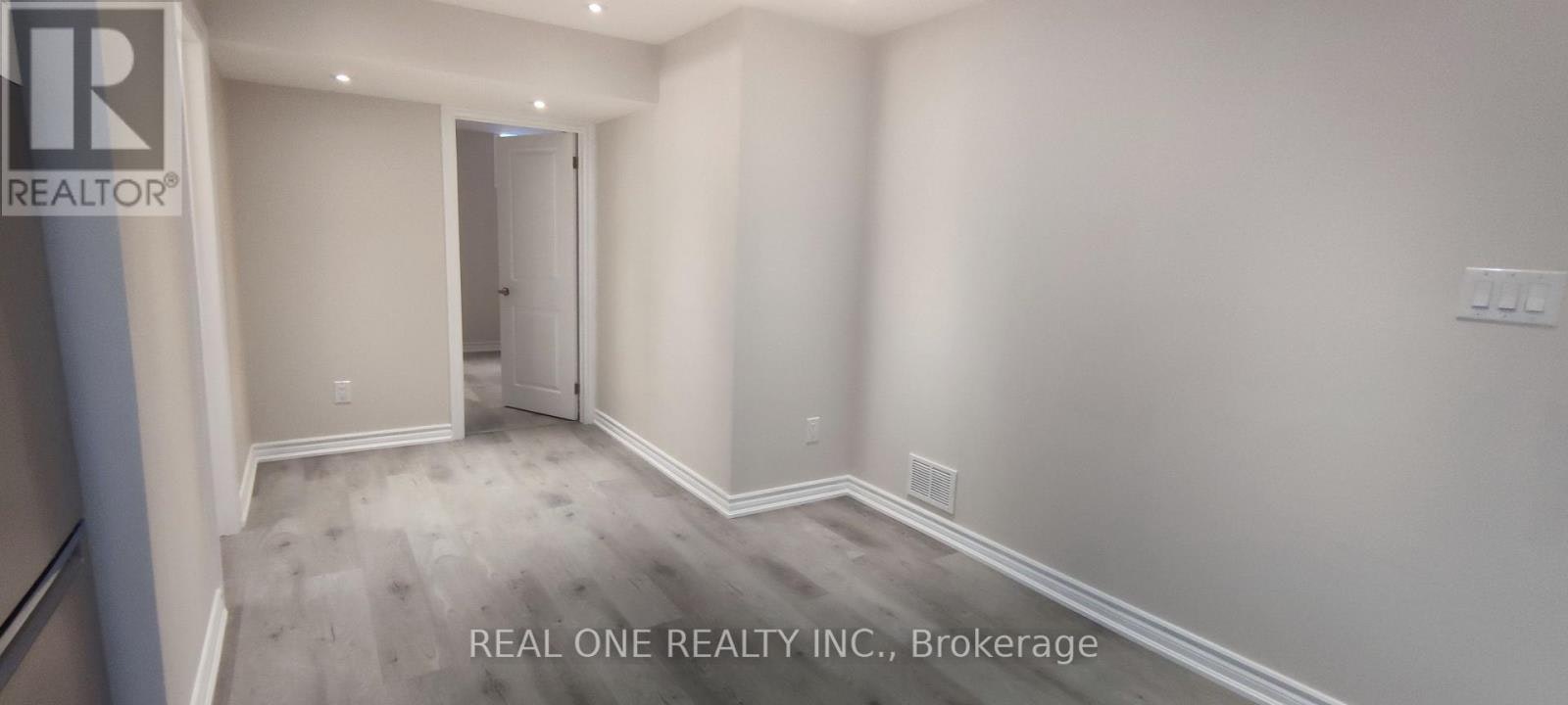 BSMT B-22 Cloverridge Avenue, East Gwillimbury, ON, L9N 0V3 - 5