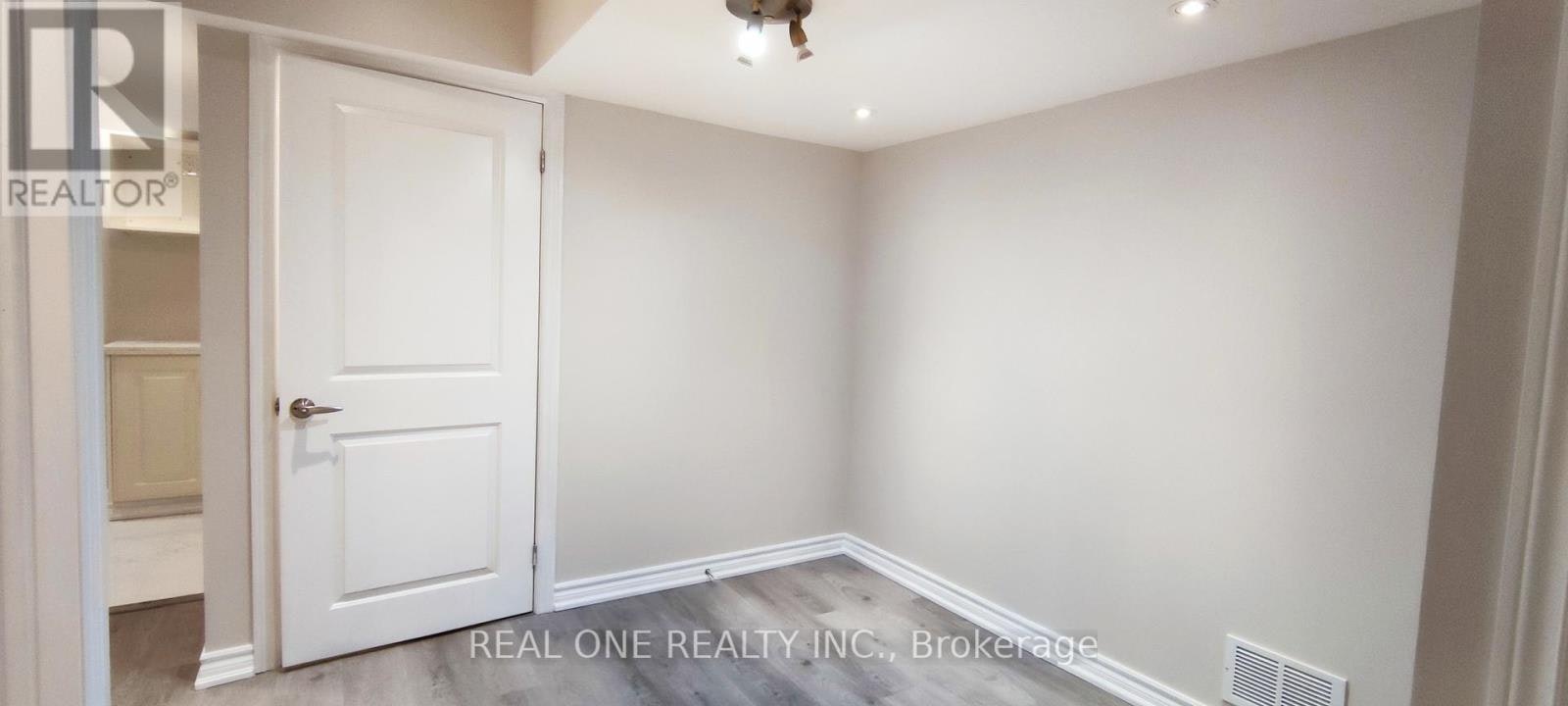 BSMT B-22 Cloverridge Avenue, East Gwillimbury, ON, L9N 0V3 - 8