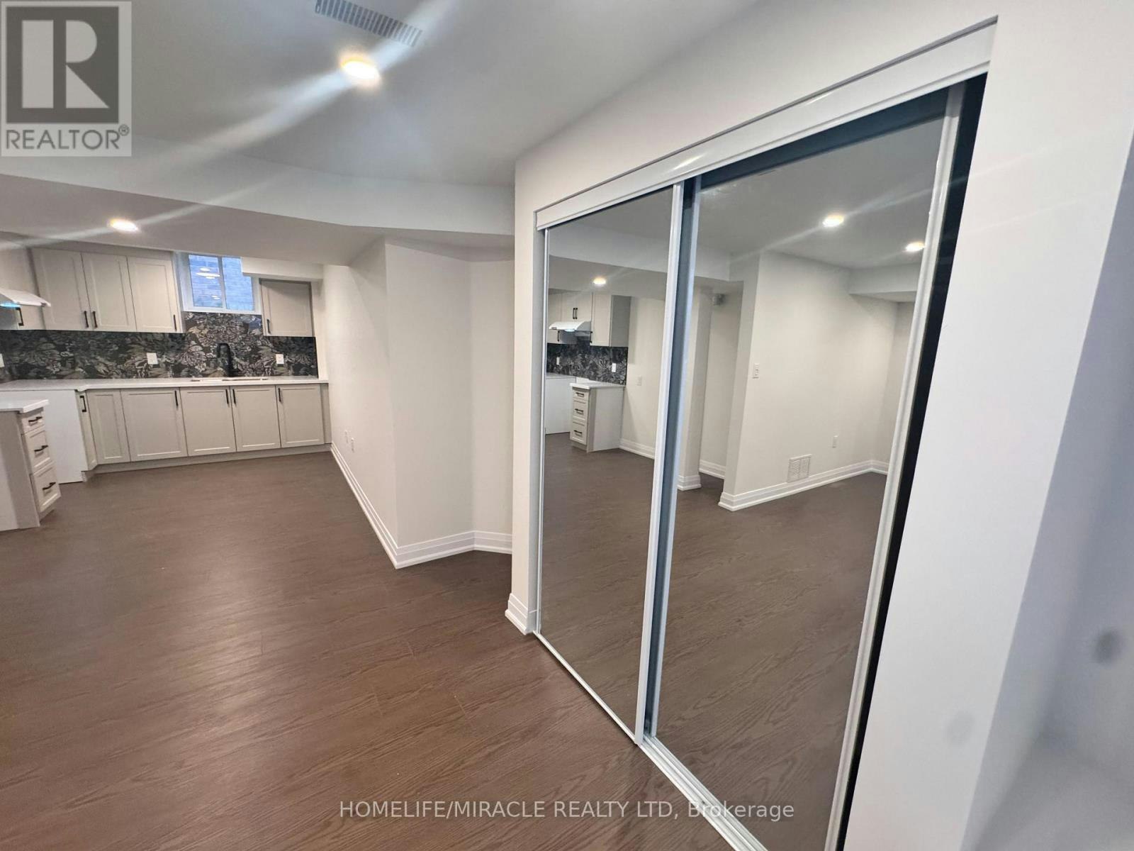 14 Berton Boulevard, Halton Hills, ON, L7G 6A5 - 5