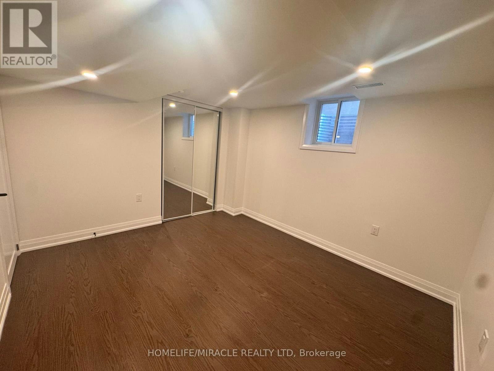 14 Berton Boulevard, Halton Hills, ON, L7G 6A5 - 22