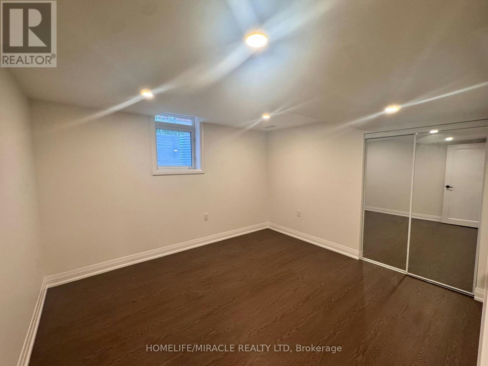 14 Berton Boulevard, Halton Hills, ON, L7G 6A5 - 13