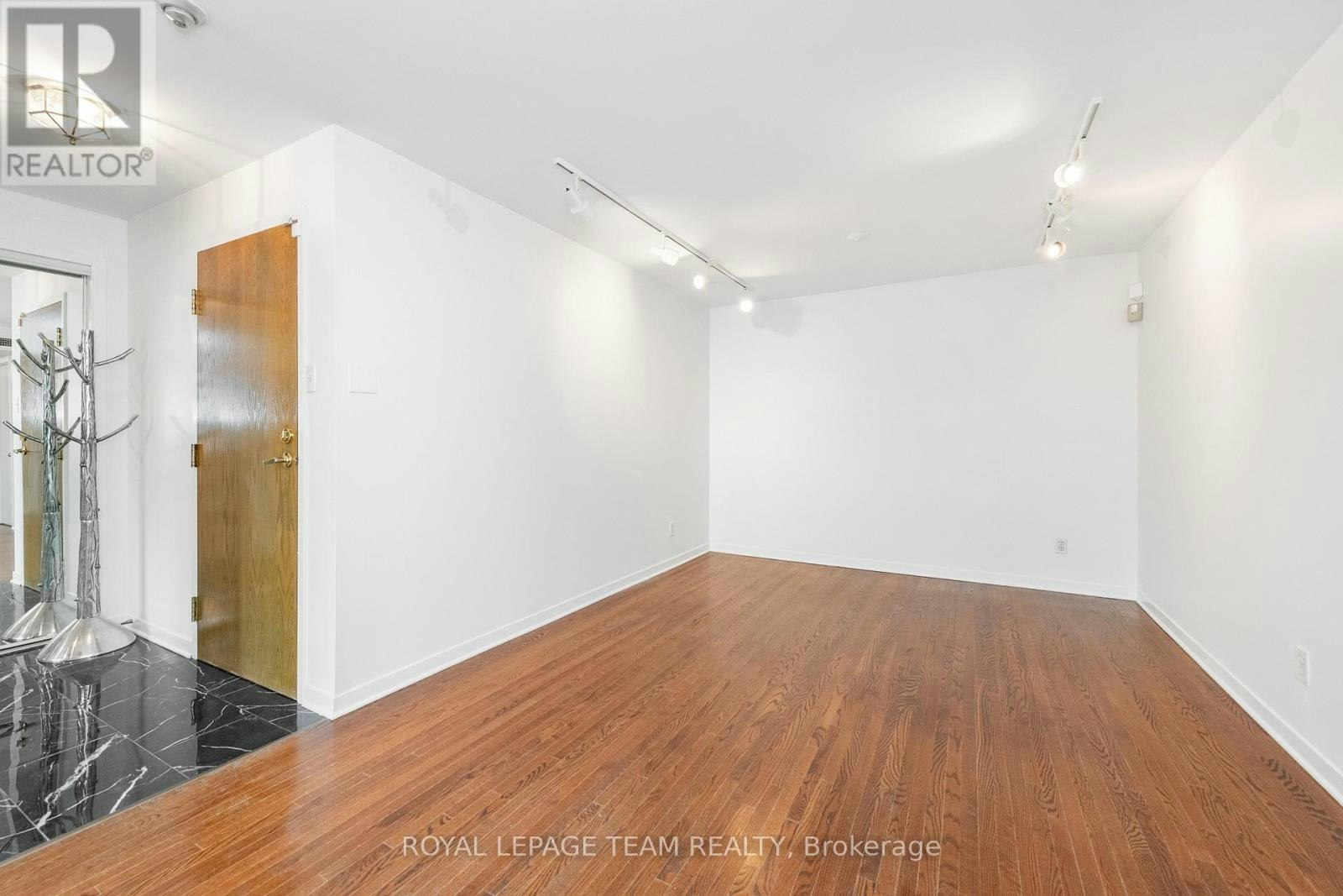 105-939 River Road NORTH, Ottawa, ON, K1K 4M9 - 11