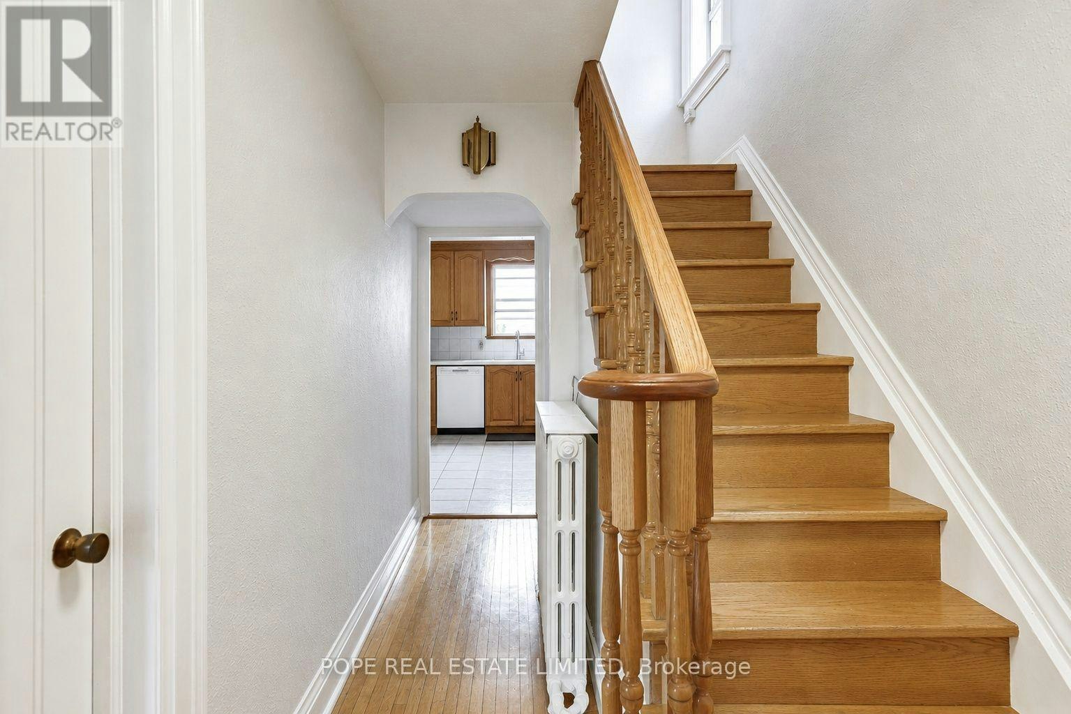 210 Donlands Avenue, Toronto, ON, M4J 3R1 - 11