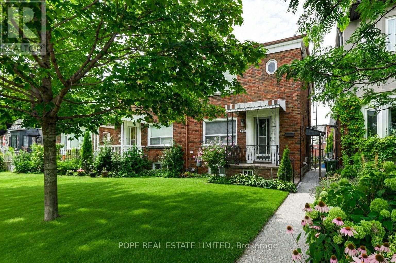 210 Donlands Avenue, Toronto, ON, M4J 3R1