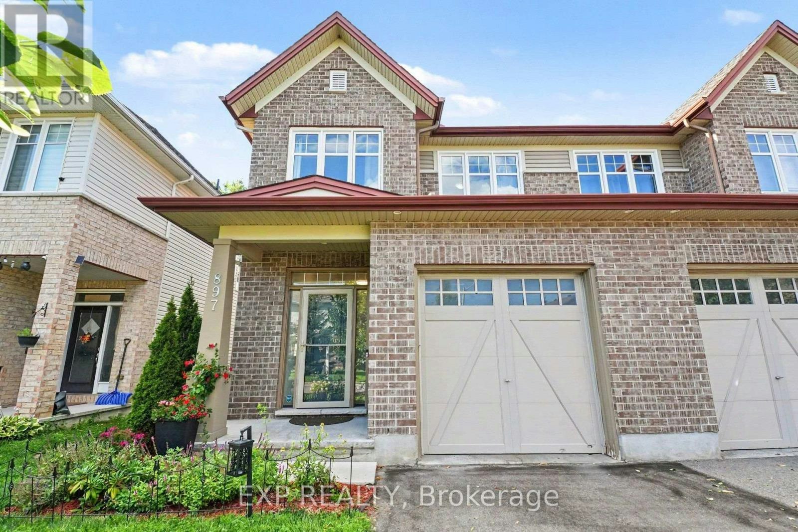 897 Bunchberry Way, Ottawa, ON, K1T 3T8