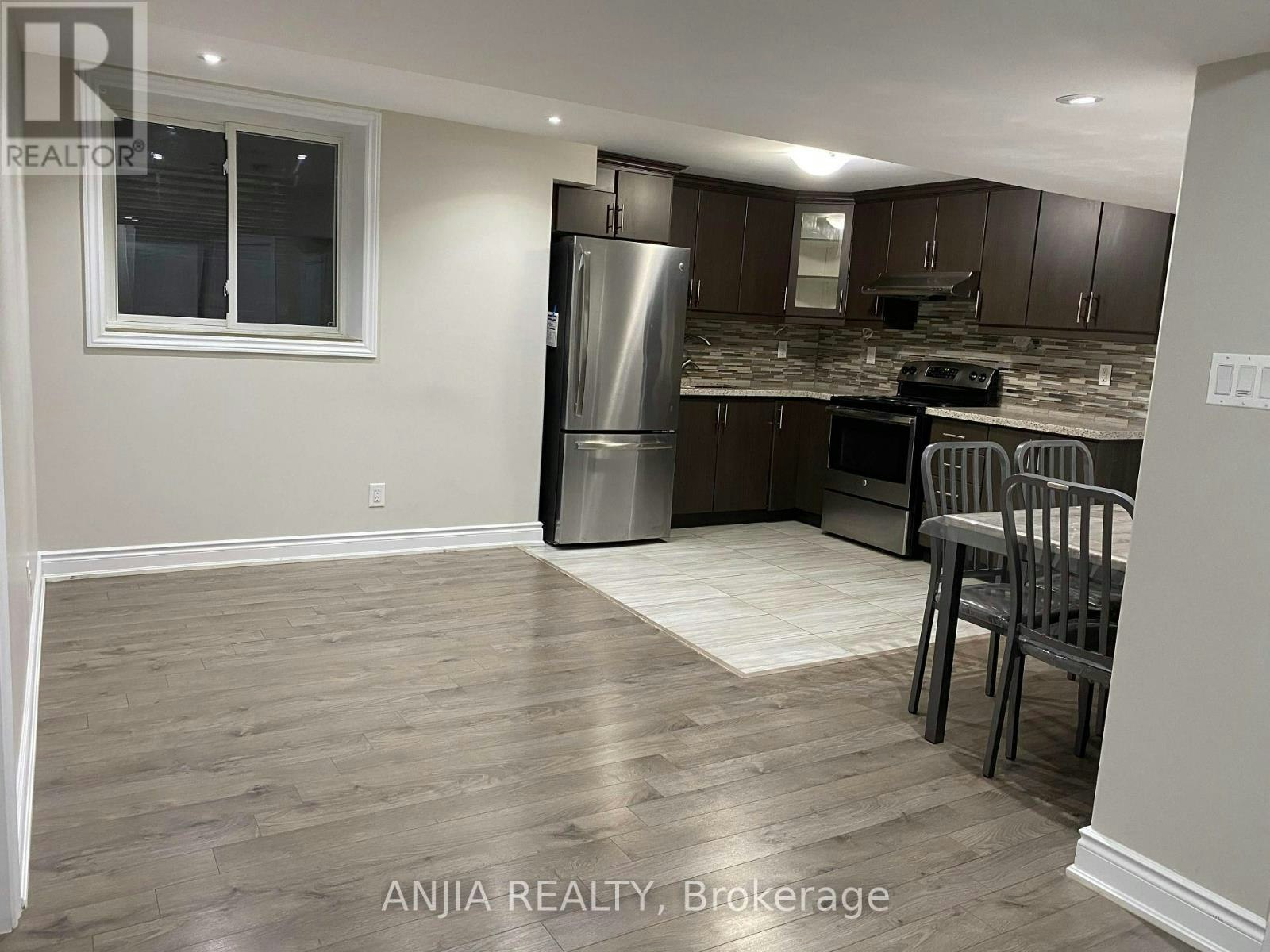 46 Rampart Drive, Brampton, ON, L6P 2Z1