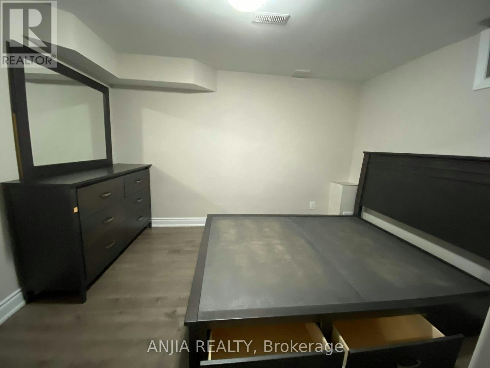 46 Rampart Drive, Brampton, ON, L6P 2Z1 - 11