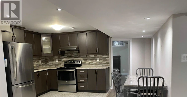 46 Rampart Drive, Brampton, ON, L6P 2Z1 - 2