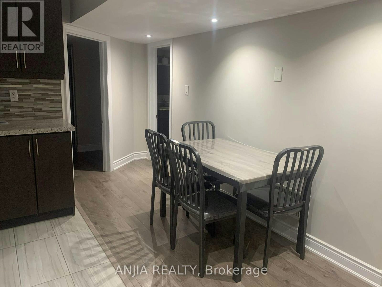 46 Rampart Drive, Brampton, ON, L6P 2Z1 - 5