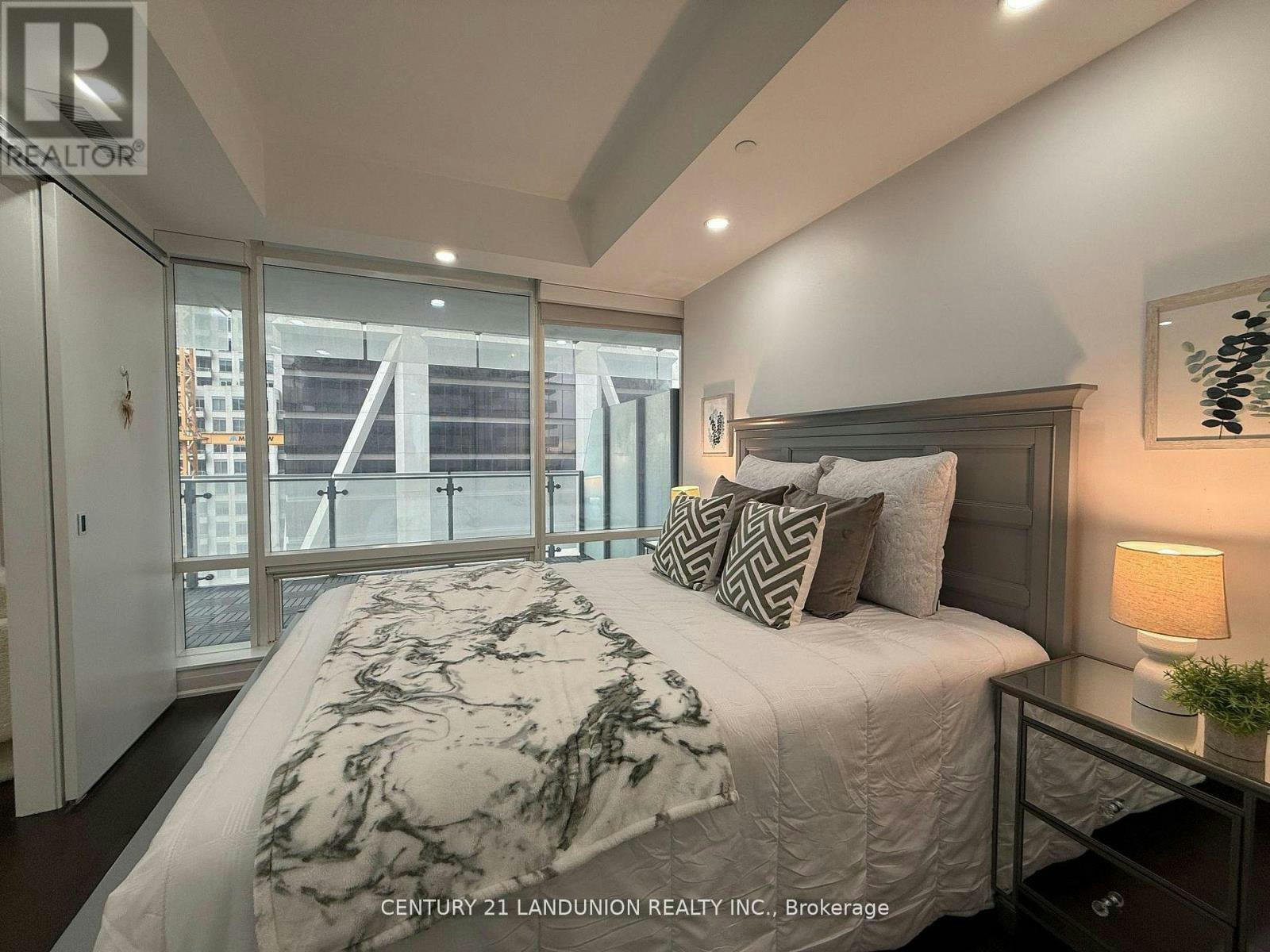 1508-1 Bloor Street E, Toronto, ON, M4W 0A8 - 17