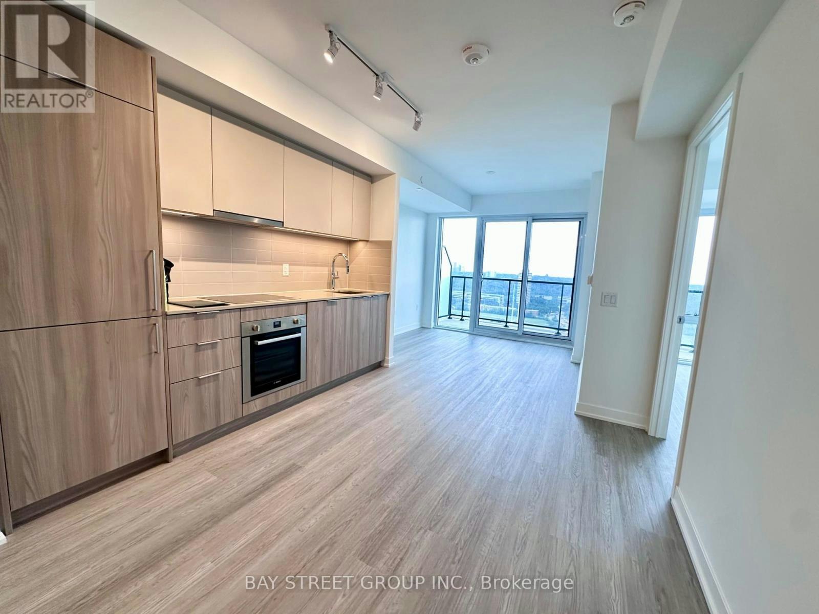1909-15 David Salomon Drive, Toronto, ON, M3C 1E7 - 2