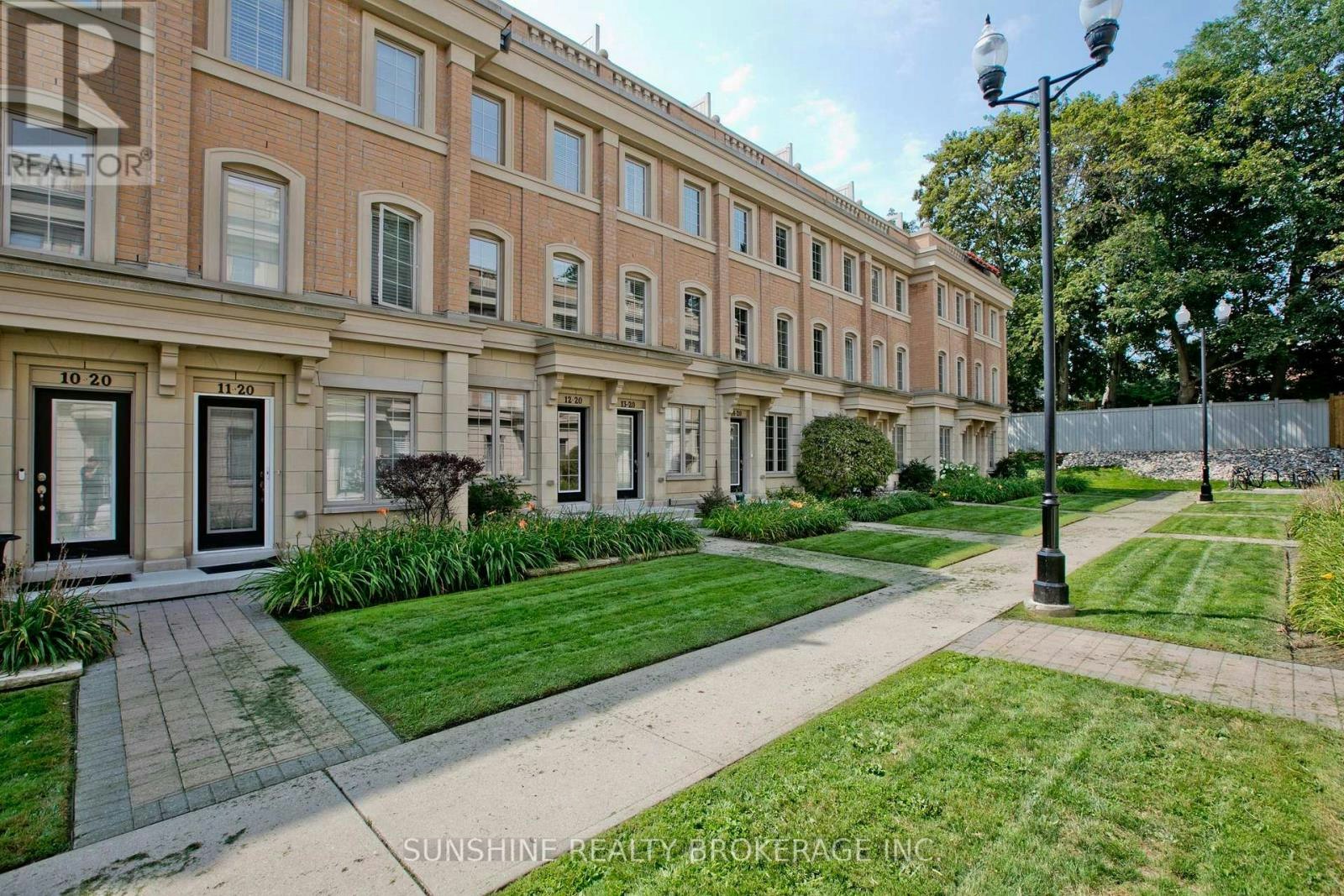 12-20 Hargrave Lane, Toronto, ON, M4N 0A4