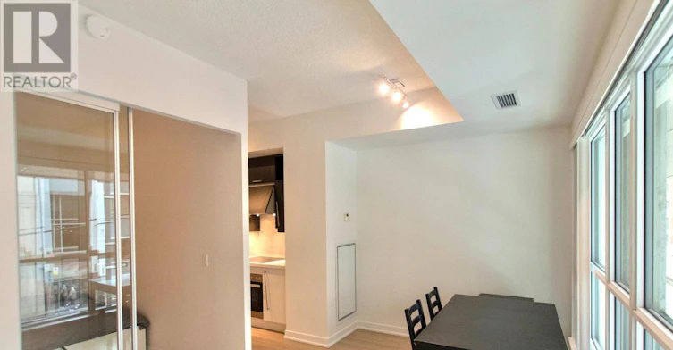 203-199 Richmond Street W, Toronto, ON, M5V 0H4 - 7
