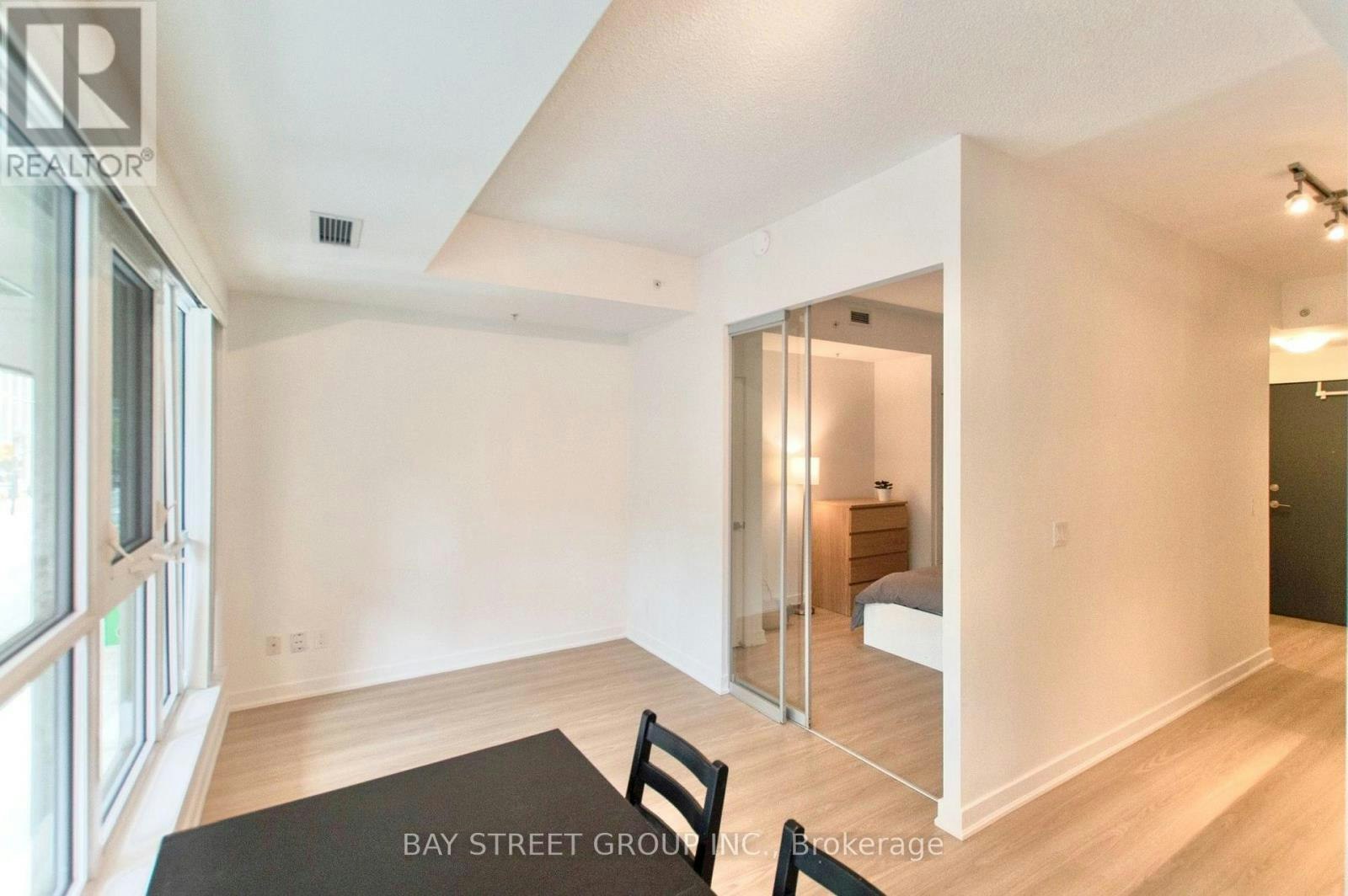 203-199 Richmond Street W, Toronto, ON, M5V 0H4 - 8