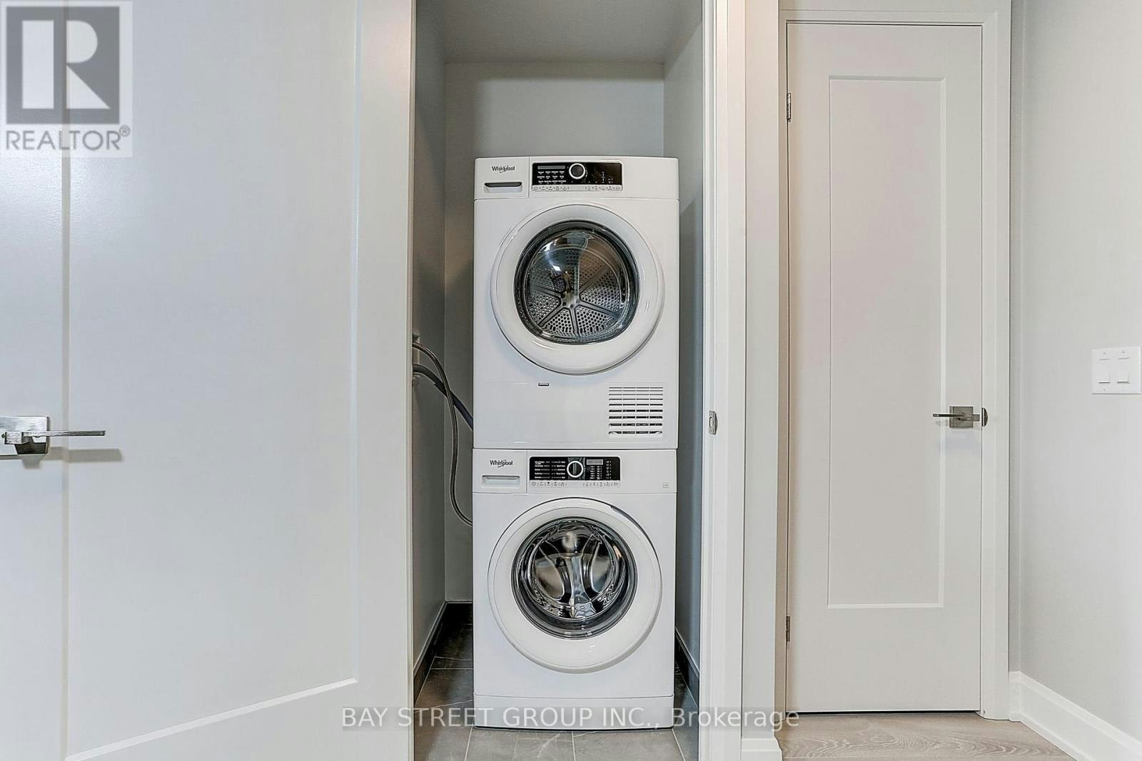 3103-8 Water Walk Drive, Markham, ON, L3R 6L4 - 26