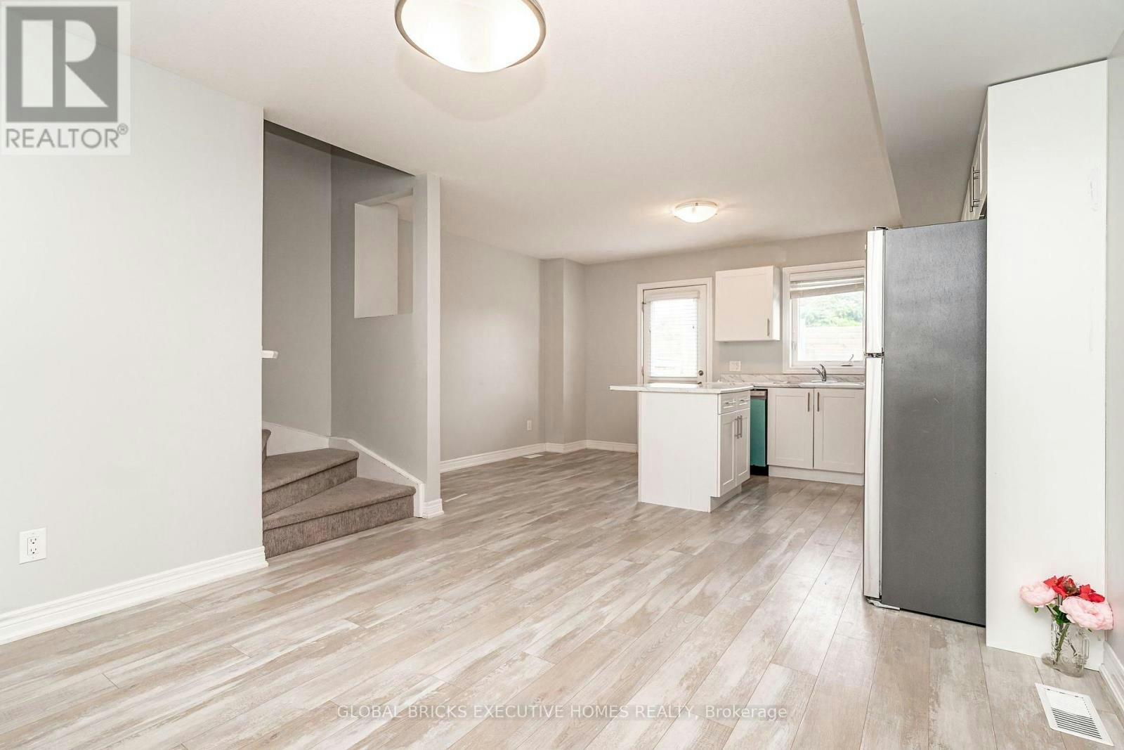 79-7768 Ascott Circle, Niagara Falls, ON, L2H 3P9 - 12