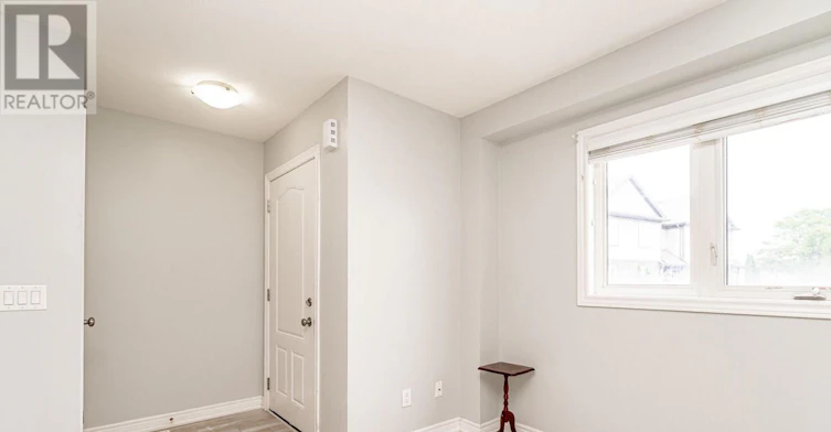 79-7768 Ascott Circle, Niagara Falls, ON, L2H 3P9 - 7