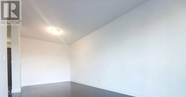 217-8200 Birchmount Road, Markham, ON, L3R 9W1 - 6