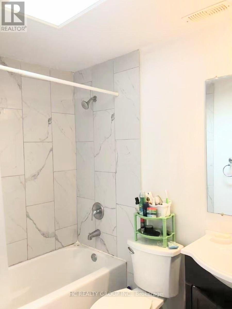 UPPER 2-92 Pembroke Street, Toronto, ON, M5A 2N8 - 5