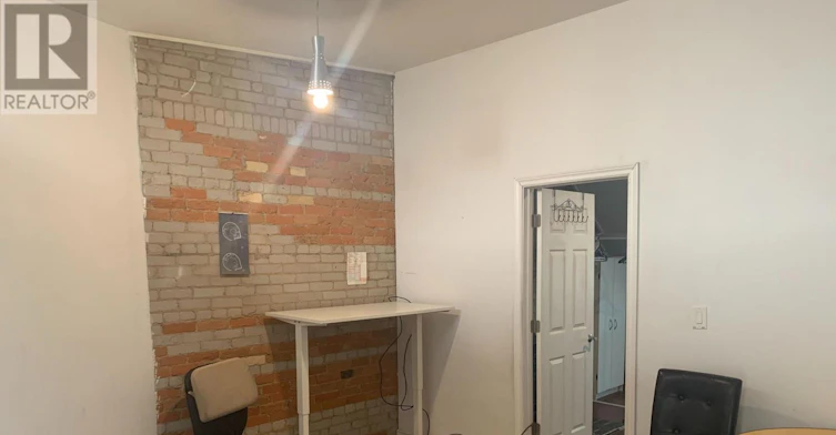 UPPER 2-92 Pembroke Street, Toronto, ON, M5A 2N8 - 2