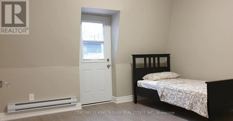 UL-626 Yonge Street, Toronto, ON, M4Y 1Z8 - 11