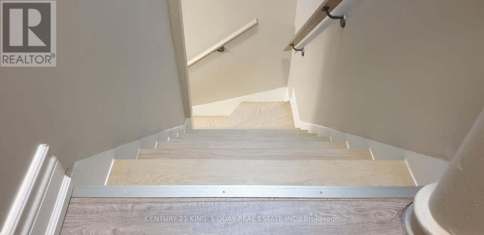 UL-626 Yonge Street, Toronto, ON, M4Y 1Z8 - 5