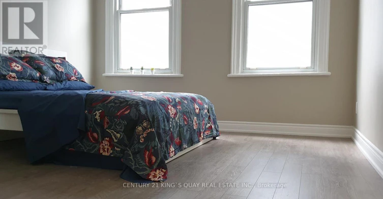 UL-626 Yonge Street, Toronto, ON, M4Y 1Z8 - 7