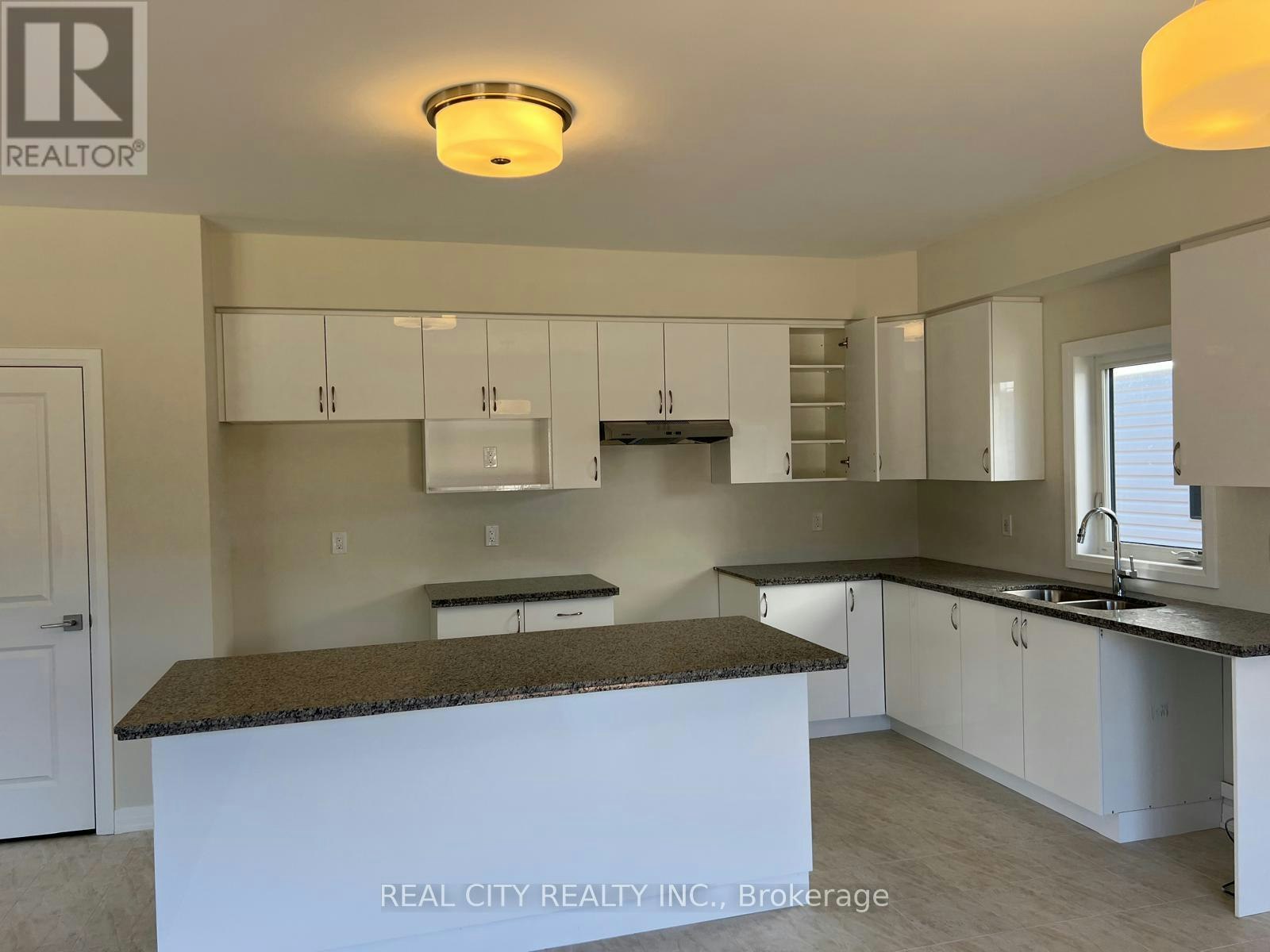 3047 Sandy Acres Avenue, Severn, ON, L3V 8R3 - 9
