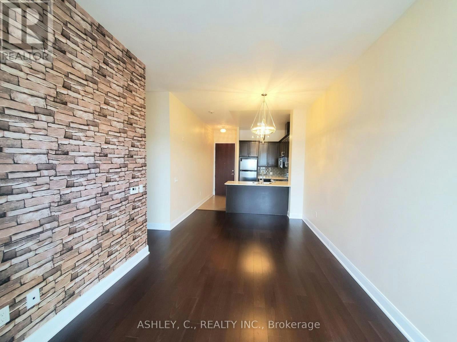 717-2470 Prince Michael Drive, Oakville, ON, L6H 0G9 - 4