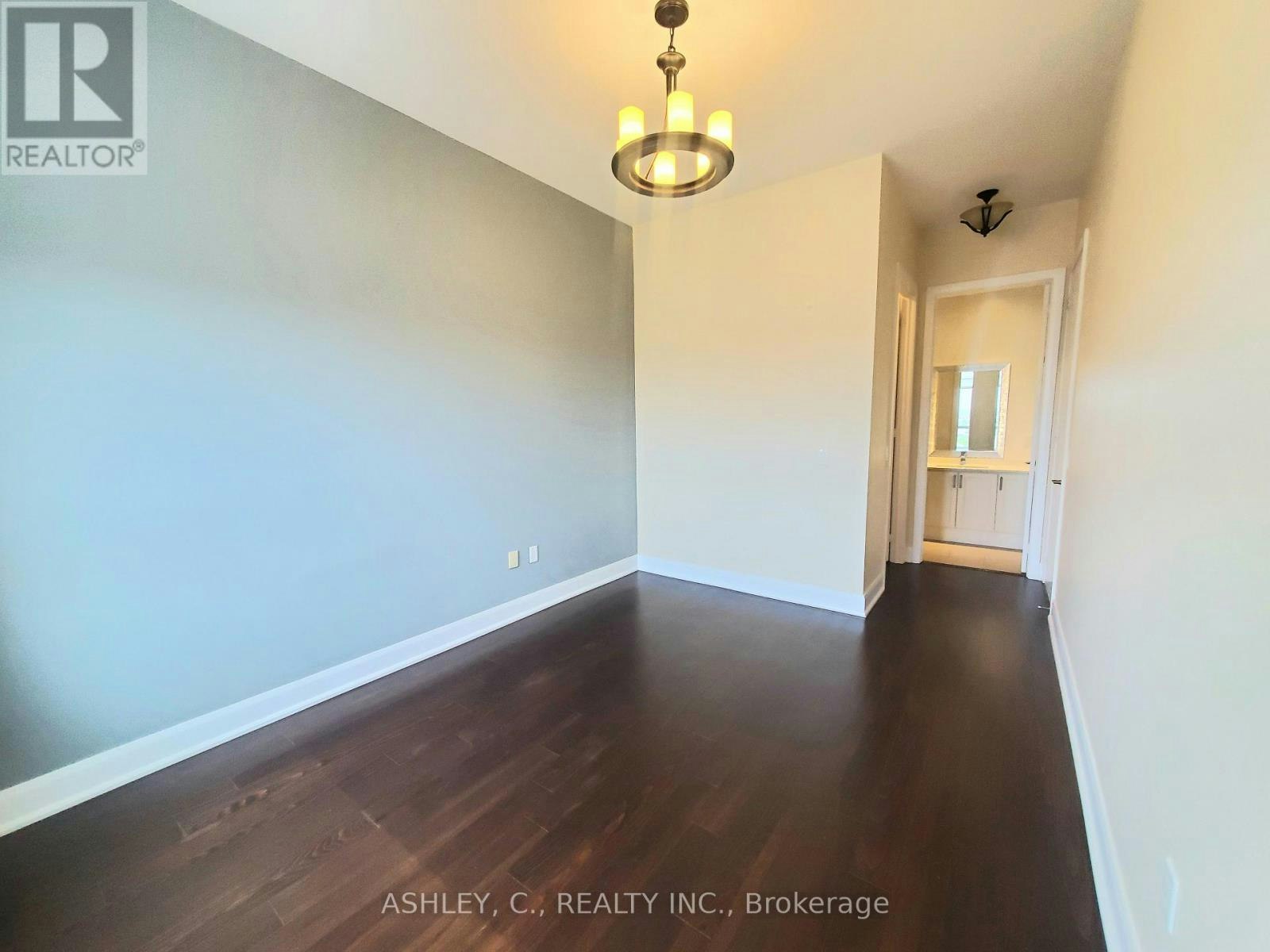 717-2470 Prince Michael Drive, Oakville, ON, L6H 0G9 - 10