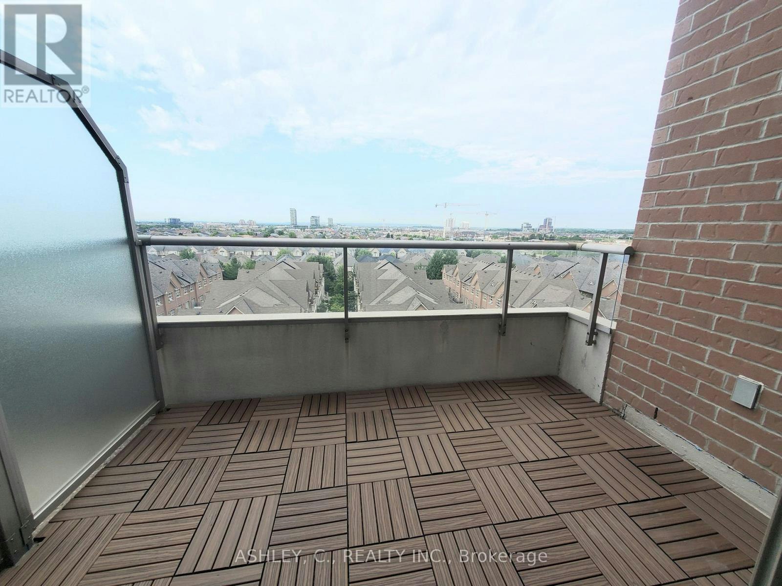 717-2470 Prince Michael Drive, Oakville, ON, L6H 0G9 - 6