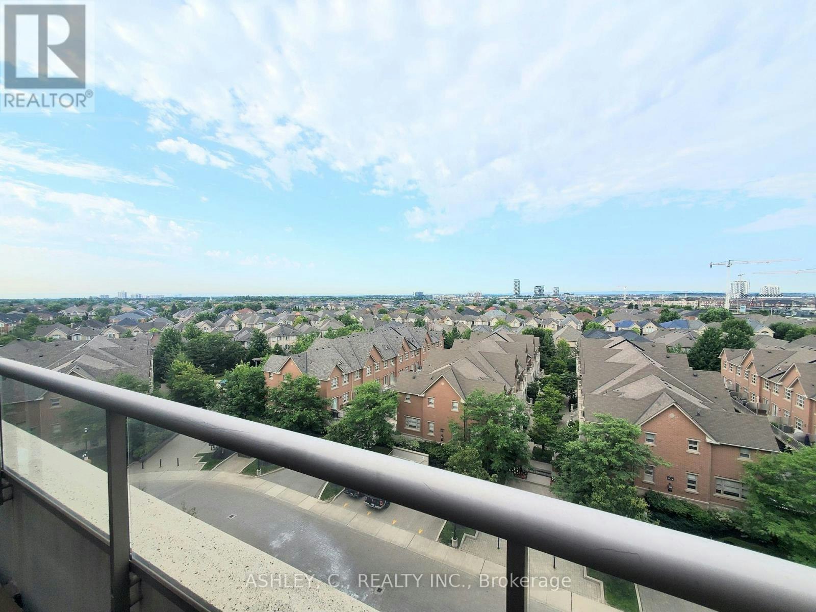 717-2470 Prince Michael Drive, Oakville, ON, L6H 0G9 - 7