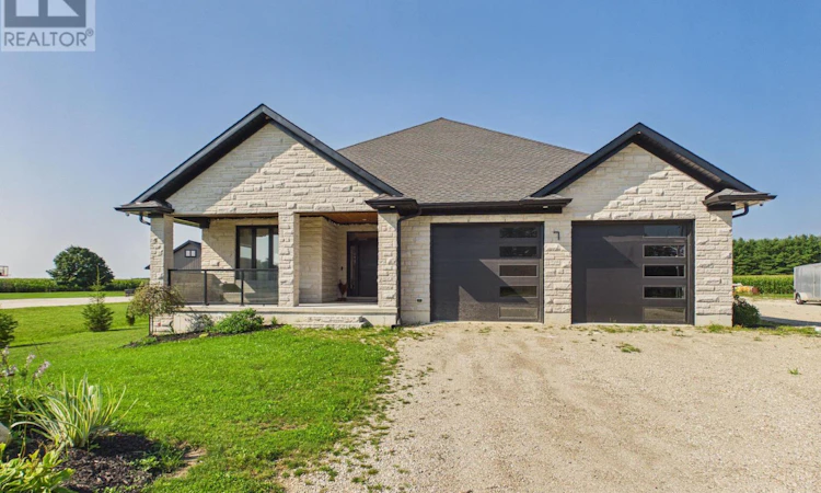 7 Weiss Drive
