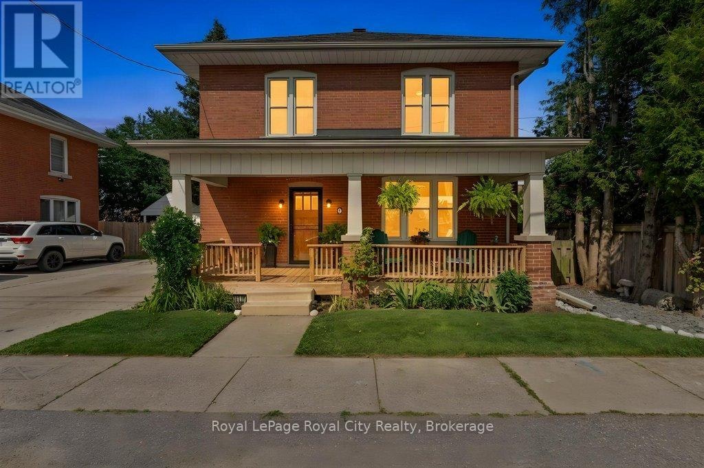 9 Wilbur Street N, Halton Hills, ON, L7J 2C3
