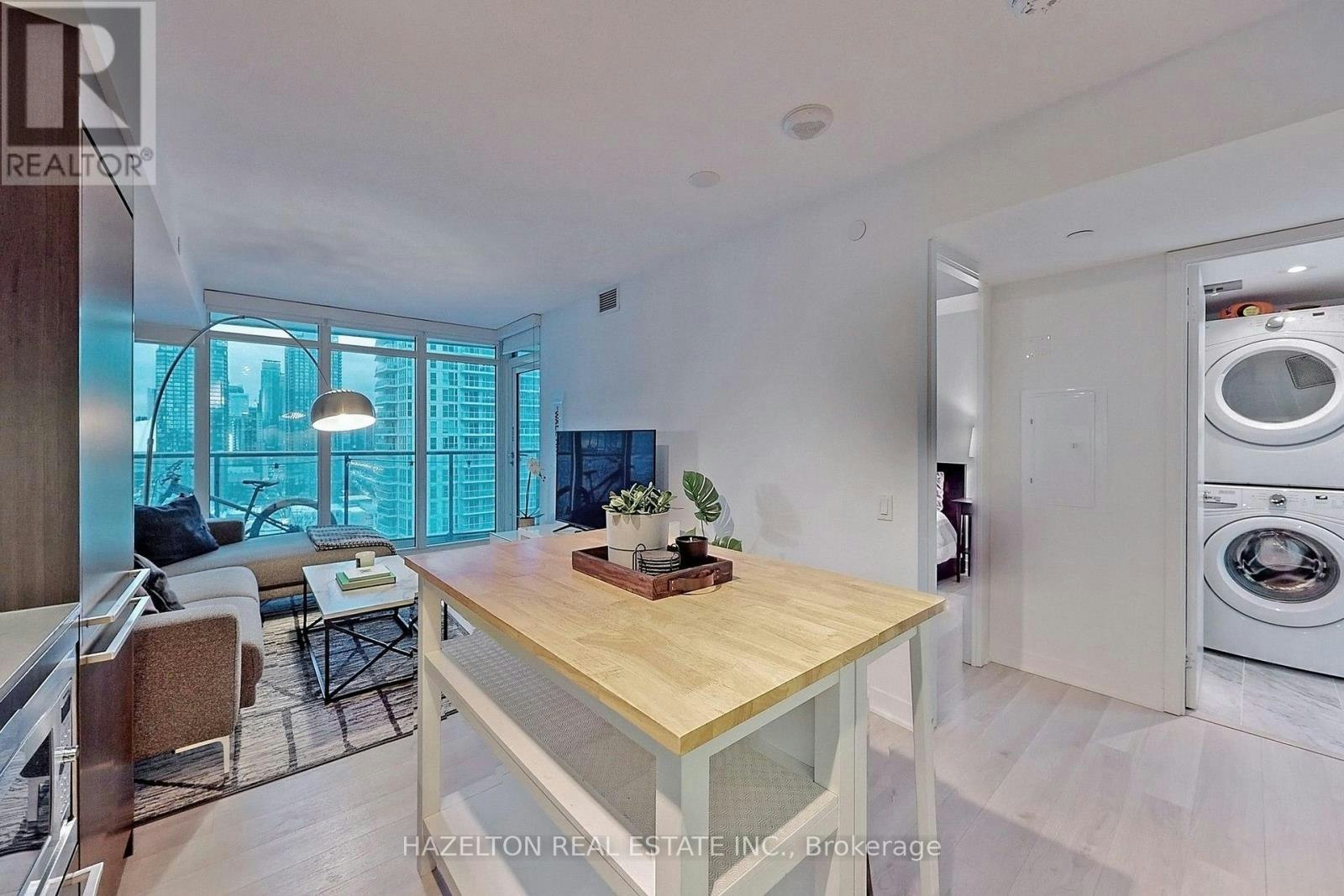 2510-70 Queens Wharf Road, Toronto, ON, M5V 0J2 - 11
