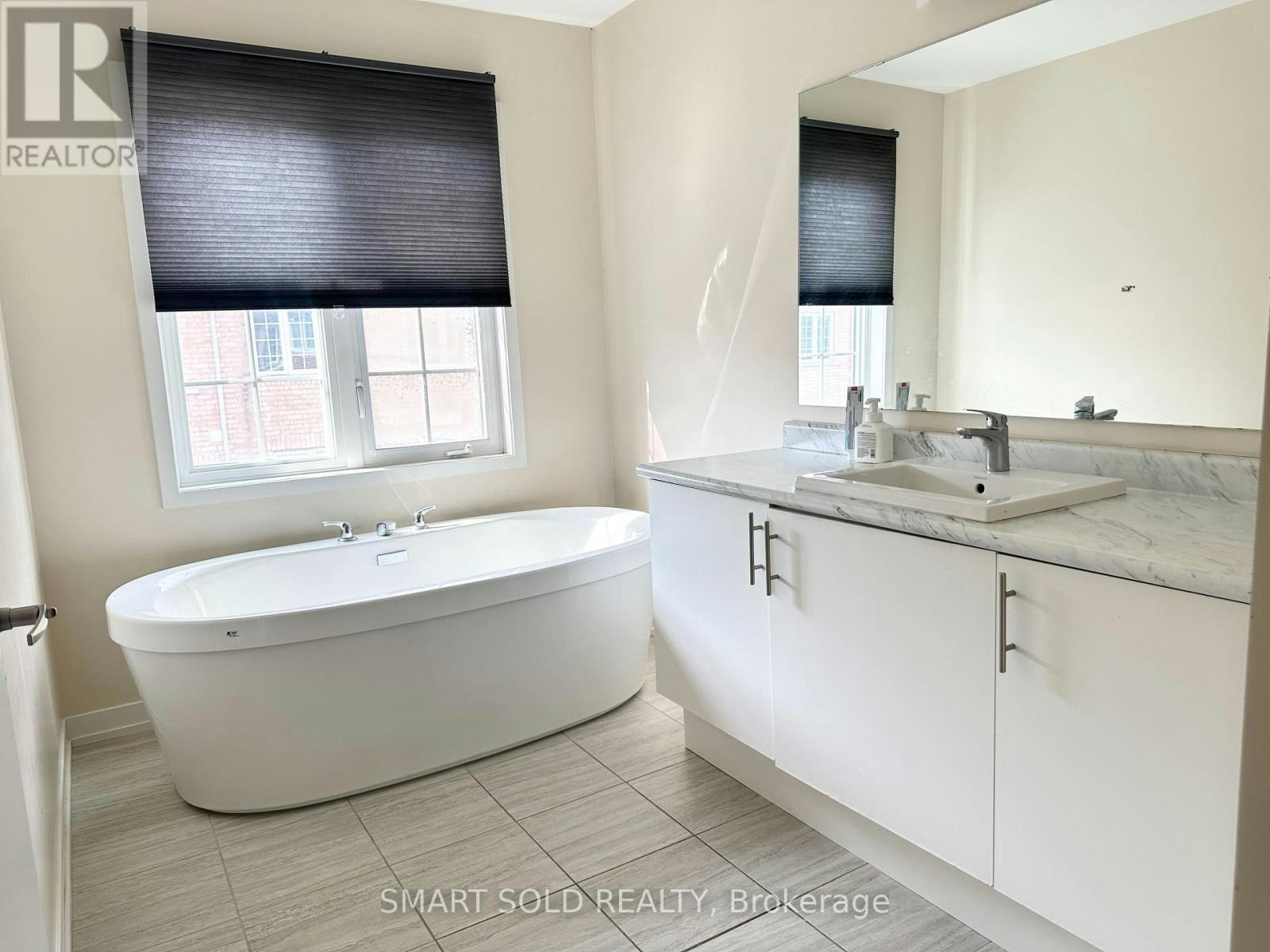 25 Avonmore Trail, Vaughan, ON, L6A 4Y4 - 12