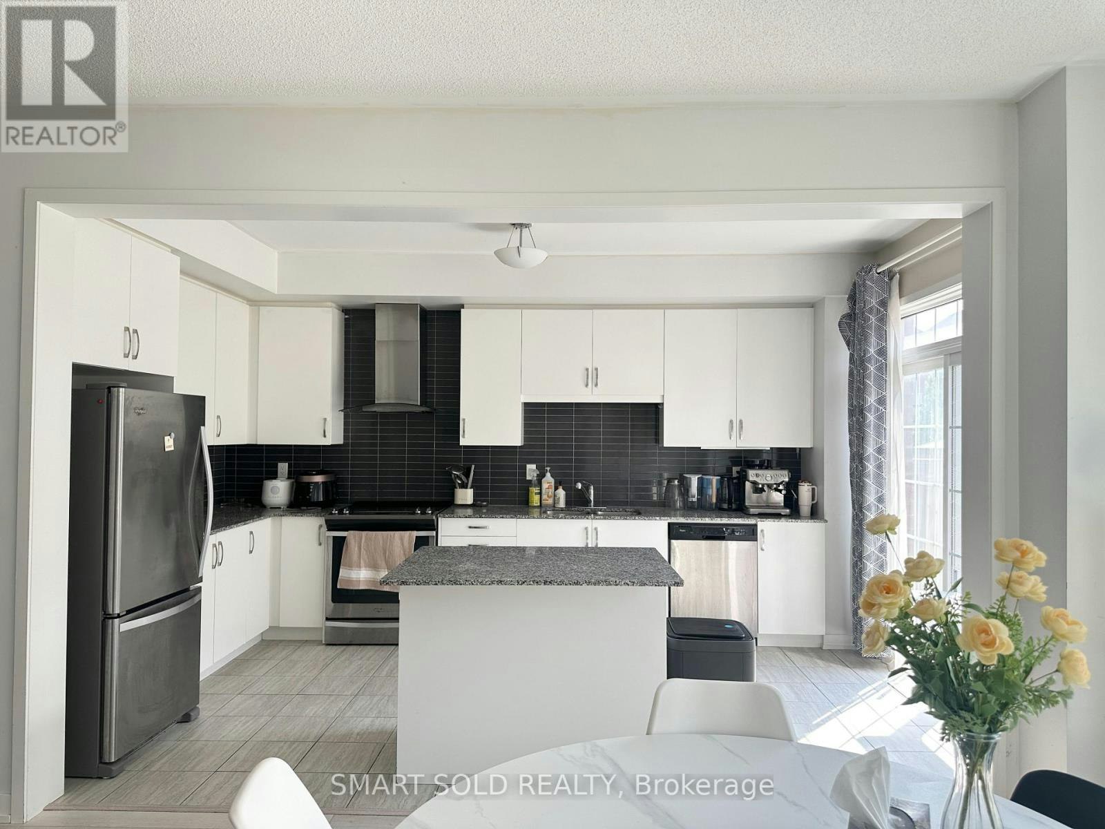 25 Avonmore Trail, Vaughan, ON, L6A 4Y4 - 8