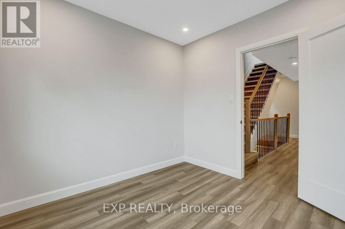 B1-361 Whitby Avenue, Ottawa, ON, K2A 0B3 - 31