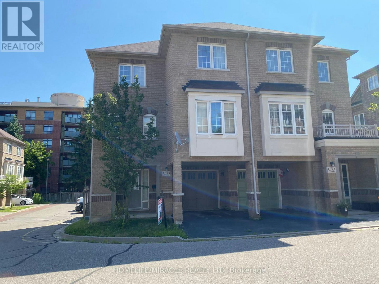 13 Vasto Lane, Toronto, ON, M1M 0C6