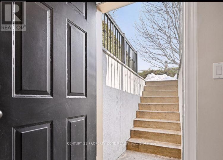 1534 Hollywell Avenue, Mississauga, ON, L5N 4P5 - 4