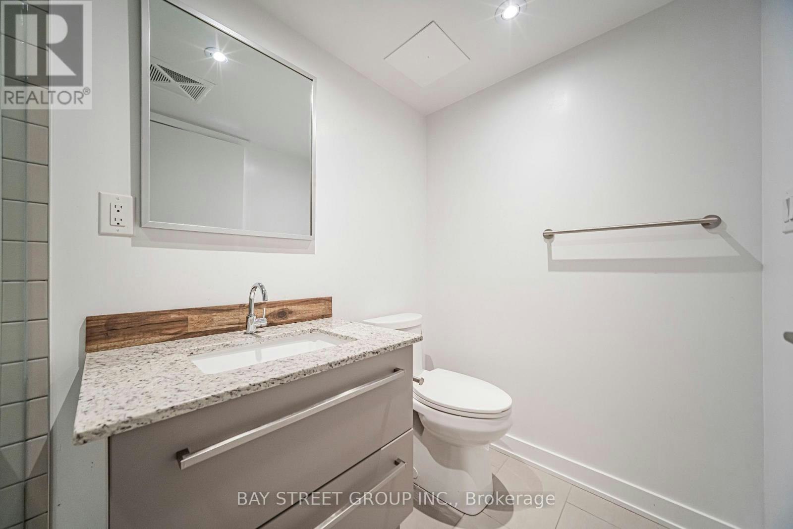 1020-160 Flemington Road, Toronto, ON, L5V 1J1 - 19
