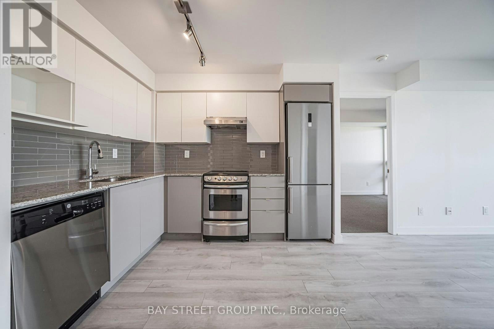 1020-160 Flemington Road, Toronto, ON, L5V 1J1 - 22