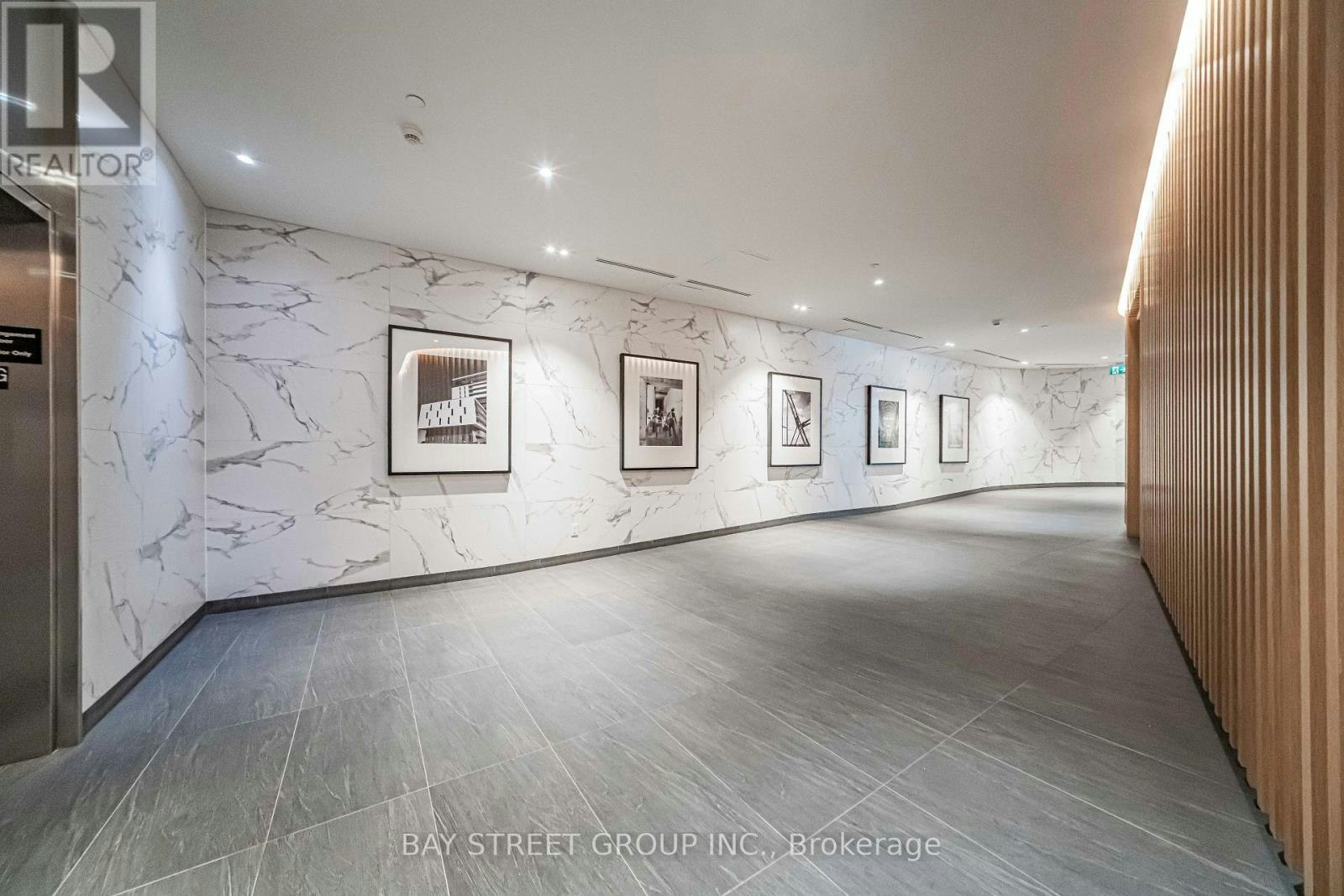 1020-160 Flemington Road, Toronto, ON, L5V 1J1 - 10