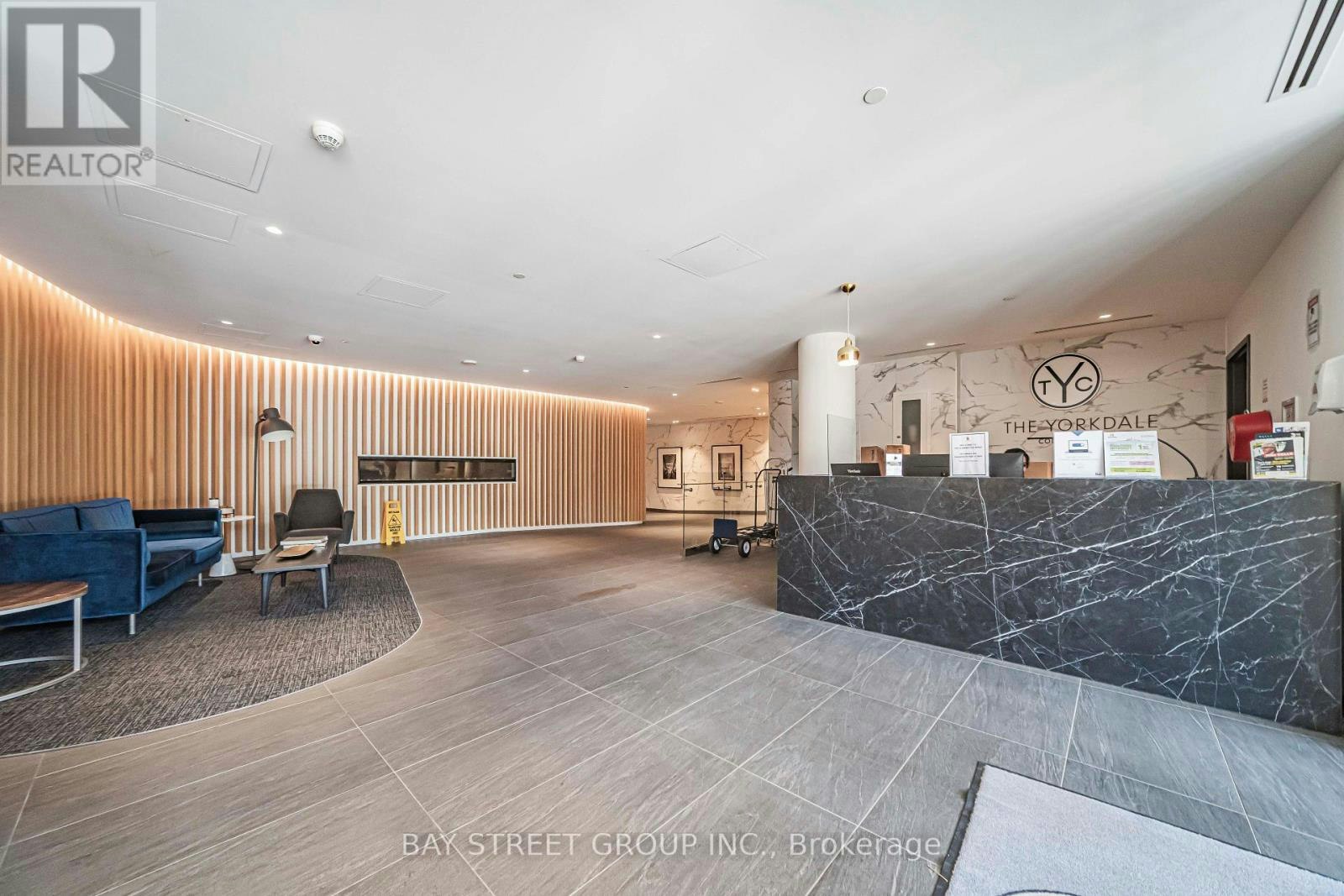1020-160 Flemington Road, Toronto, ON, L5V 1J1 - 9