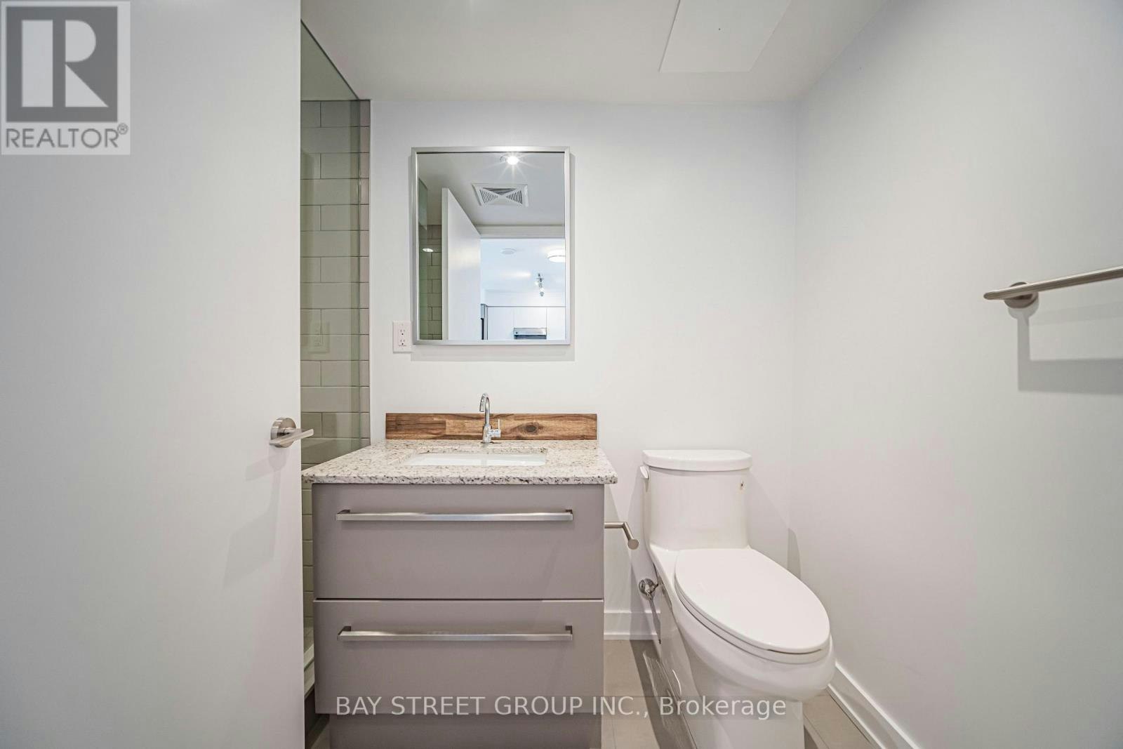 1020-160 Flemington Road, Toronto, ON, L5V 1J1 - 16