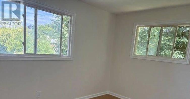 92 Lotta Avenue, Ottawa, ON, K2G 2B7 - 9