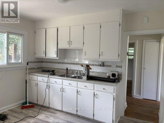 92 Lotta Avenue, Ottawa, ON, K2G 2B7 - 7