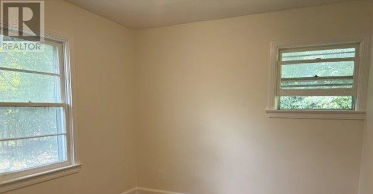 92 Lotta Avenue, Ottawa, ON, K2G 2B7 - 3